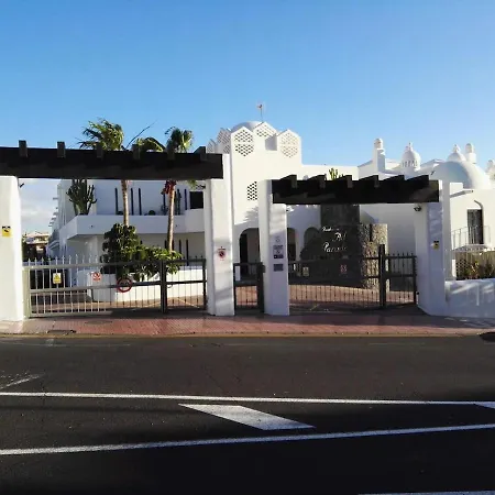 Acogedor Duplex 8b Con Amplia Terraza Y Vistas Al Mar * アデヘ